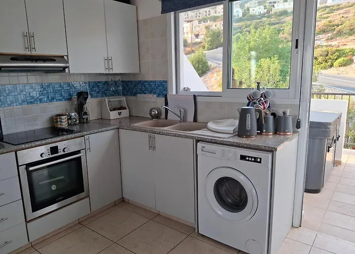 Atlantis Penthouse With Jacuzzi Pool And Sea Views Peja