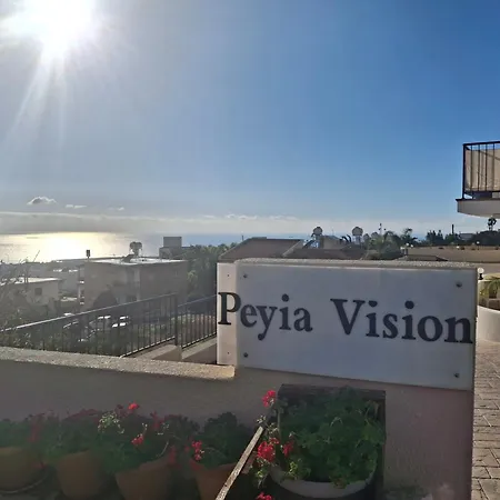 Atlantis Penthouse With Jacuzzi Pool And Sea Views Apartment Peyia