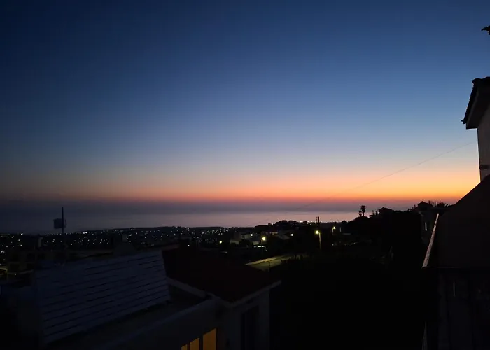 Atlantis Penthouse With Jacuzzi Pool And Sea Views * Peyia