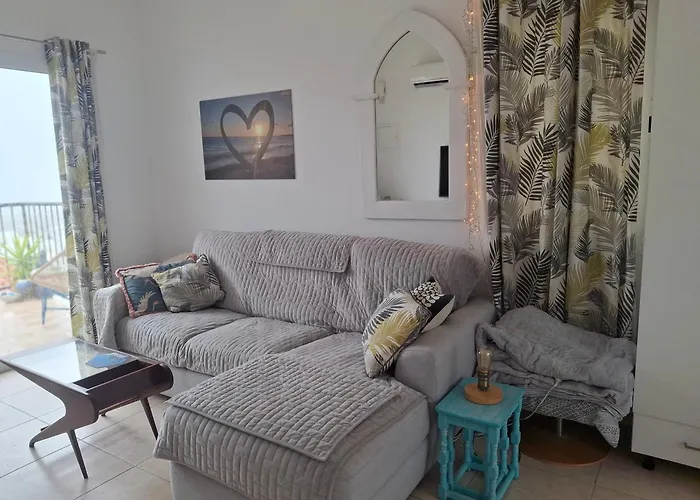 Apartment Atlantis Penthouse With Jacuzzi Pool And Sea Views Peyia